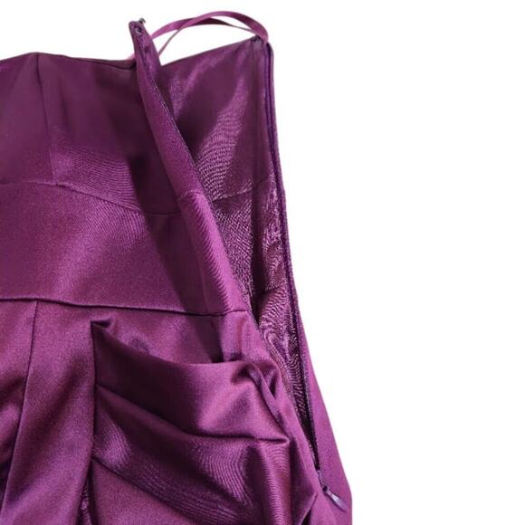 Max and Cleo Strapless Dress Women Size 8 Purple Dark Romance Feminine Pockets - Picture 4 of 10